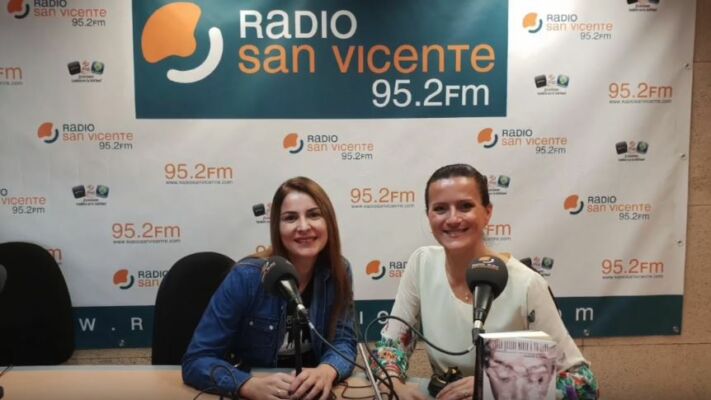 Publicar-un-libro-editar-Madrid-Barcelona-cataluña-españa-català-Andalucia-coedicion-autoedicionsolo-quiero-morir-a-tu-lado-amanda-seibiel-entrevista-radio-san-vicente